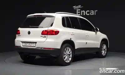 Volkswagen Tiguan 2013 2.0 автомат (гидро), миниатюра 2