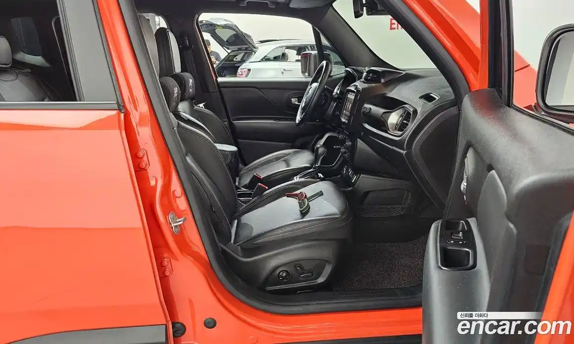 Jeep Renegade 2021 2.4 автомат (гидро), фото 16