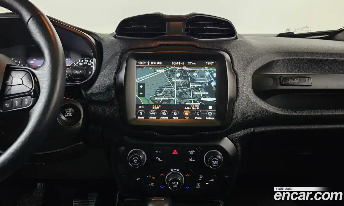 Jeep Renegade 2021 2.4 автомат (гидро), фото 19