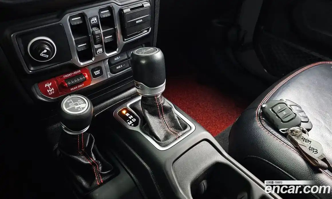 Jeep Wrangler 2020 2.0 автомат (гидро), фото 9