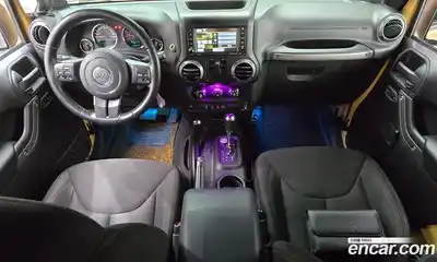Jeep Wrangler 2013 3.6 автомат (гидро), миниатюра 7