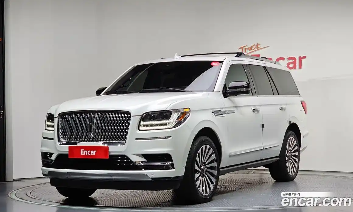 Lincoln Navigator 2021 3.5 автомат (гидро), фото 1 Lincoln Navigator 2021 3.5 автомат (гидро), фото 1