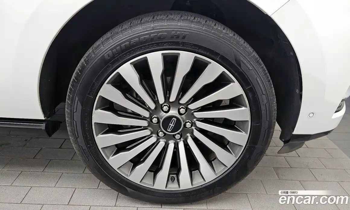 Lincoln Navigator 2021 3.5 автомат (гидро), фото 7 Lincoln Navigator 2021 3.5 автомат (гидро), фото 7