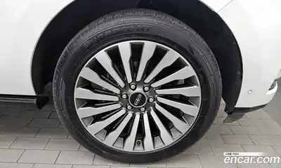 Lincoln Navigator 2021 3.5 автомат (гидро), миниатюра 7 Lincoln Navigator 2021 3.5 автомат (гидро), миниатюра 7