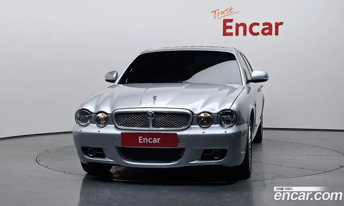 Jaguar XJ 2008 2.7 автомат (гидро), фото 3 Jaguar XJ 2008 2.7 автомат (гидро), фото 3