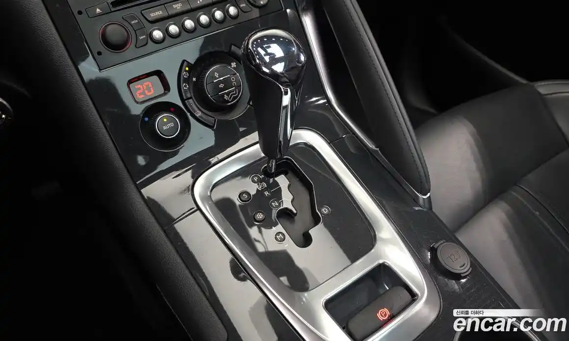 Peugeot 3008 2014 2.0 автомат (гидро), фото 11
