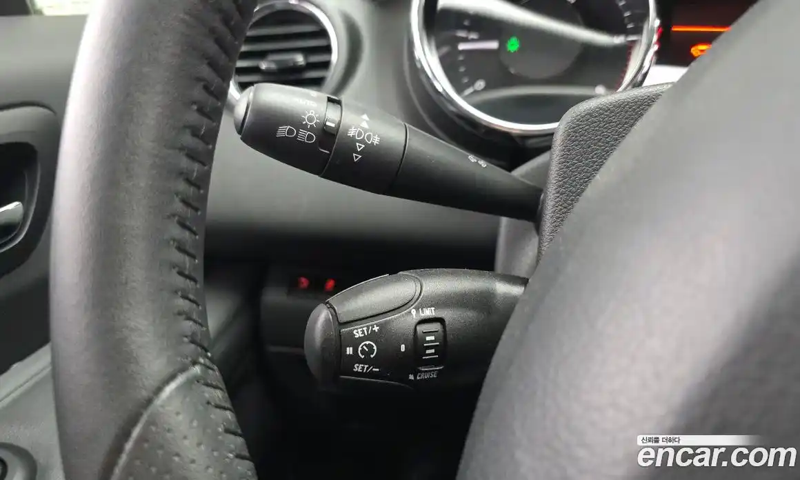 Peugeot 3008 2014 2.0 автомат (гидро), фото 24
