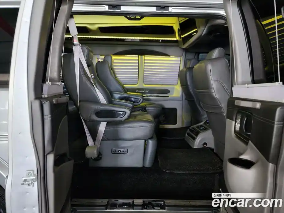 Chevrolet Express Van 2017 6.0 автомат (гидро), фото 13
