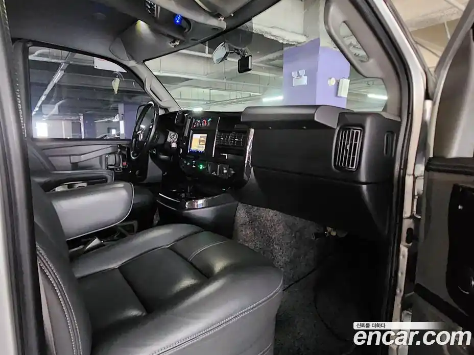 Chevrolet Express Van 2017 6.0 автомат (гидро), фото 16