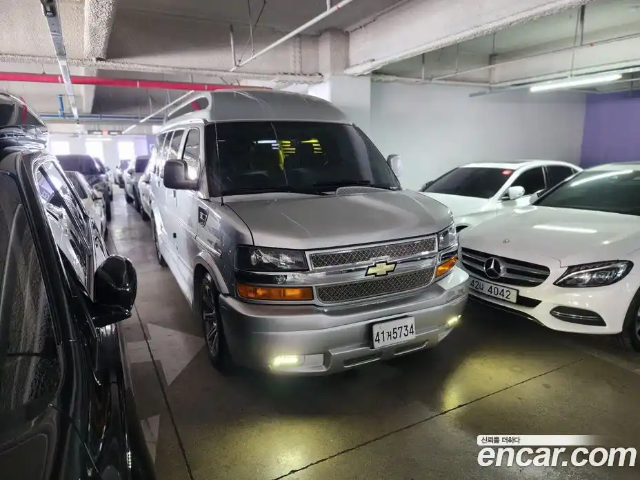 Chevrolet Express Van 2017 6.0 автомат (гидро), фото 9