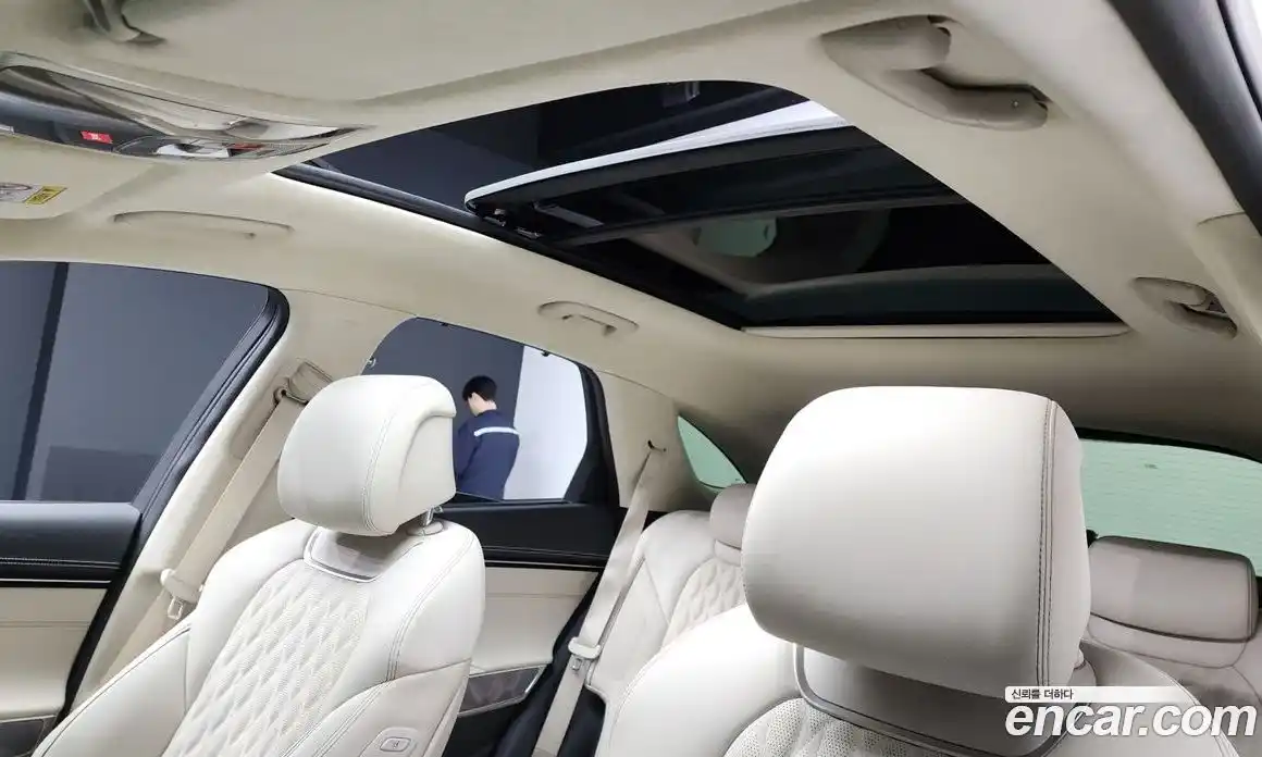 Genesis GV70 2023 2.5 автомат (гидро), фото 19
