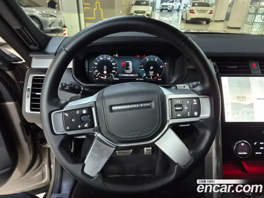Land Rover Discovery 2025 3.0 автомат (гидро), фото 11