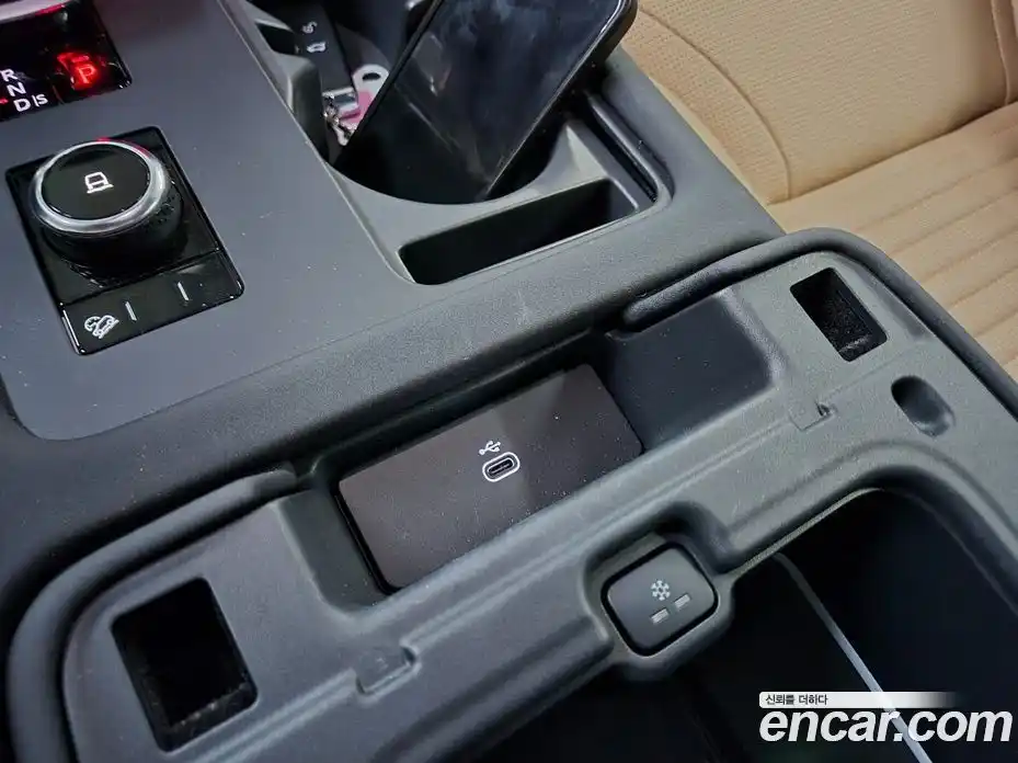 Land Rover Discovery 2025 3.0 автомат (гидро), фото 13