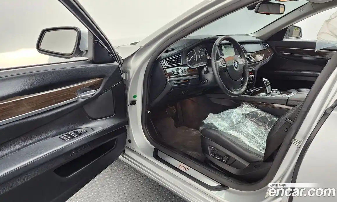 BMW 7 серия 2010 3.0 автомат (гидро), фото 10