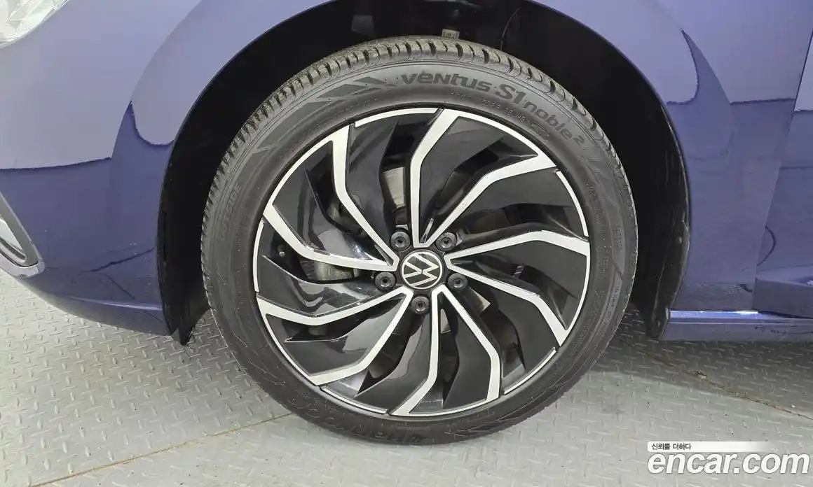 Volkswagen Golf 2022 2.0 автомат (гидро), фото 5