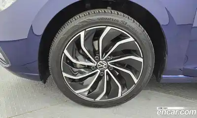 Volkswagen Golf 2022 2.0 автомат (гидро), миниатюра 5