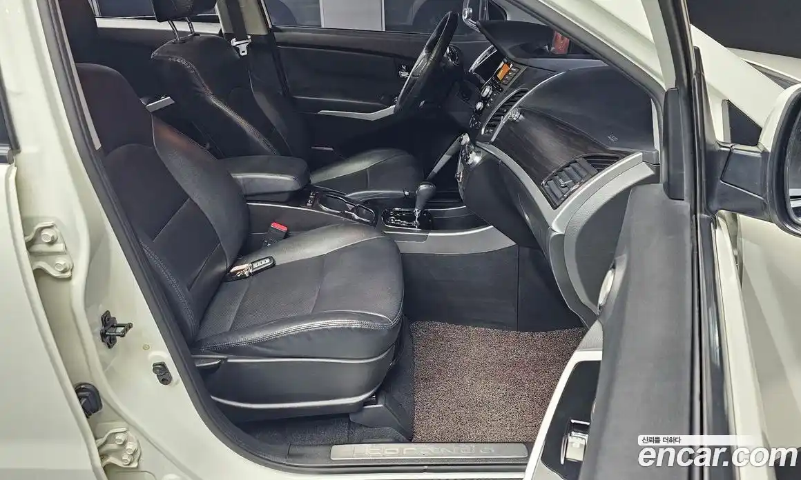 SsangYong Korando 2014 2.0 автомат (гидро), фото 10