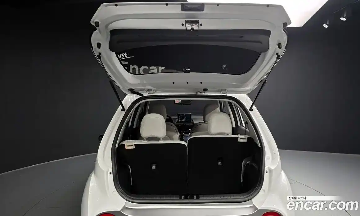 Hyundai Casper 2021 1.0 автомат (гидро), фото 20