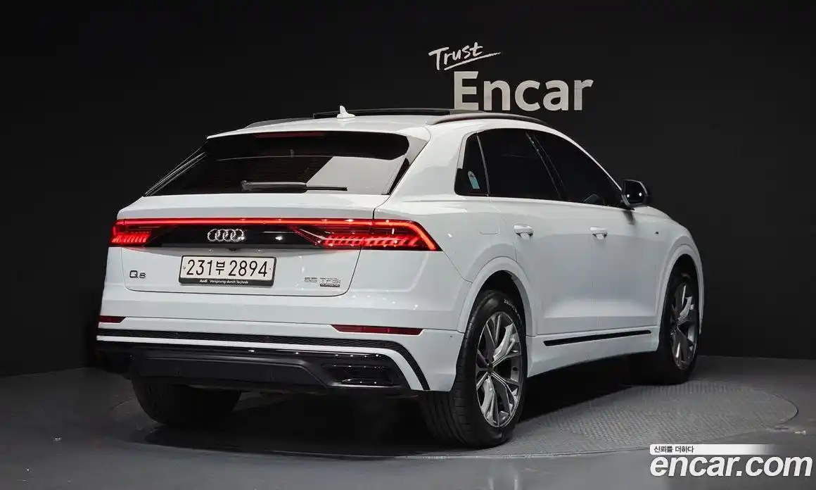 Audi Q8 2022 3.0 автомат (гидро), фото 2