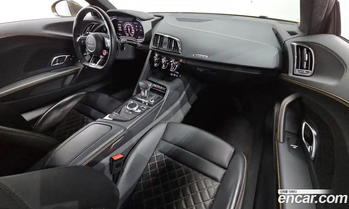 Audi R8 2021 5.2 автомат (гидро), фото 7
