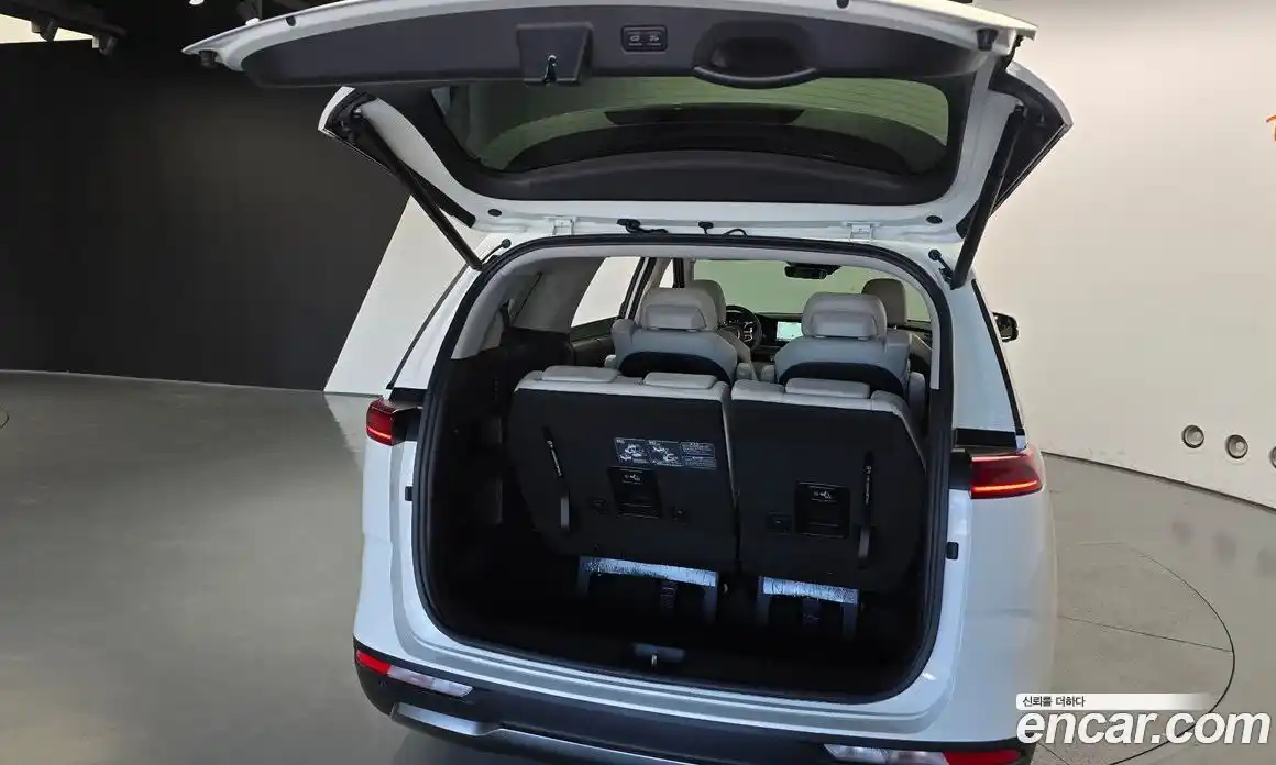 Kia Carnival 2023 2.2 автомат (гидро), фото 20