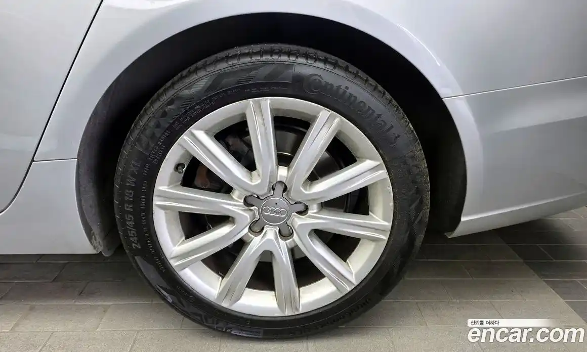 Audi A6 2011 3.0 автомат (гидро), фото 7