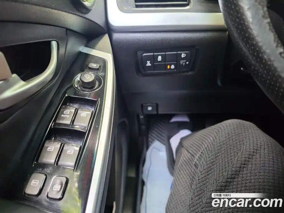 SsangYong Korando 2015 2.0 автомат (гидро), фото 14
