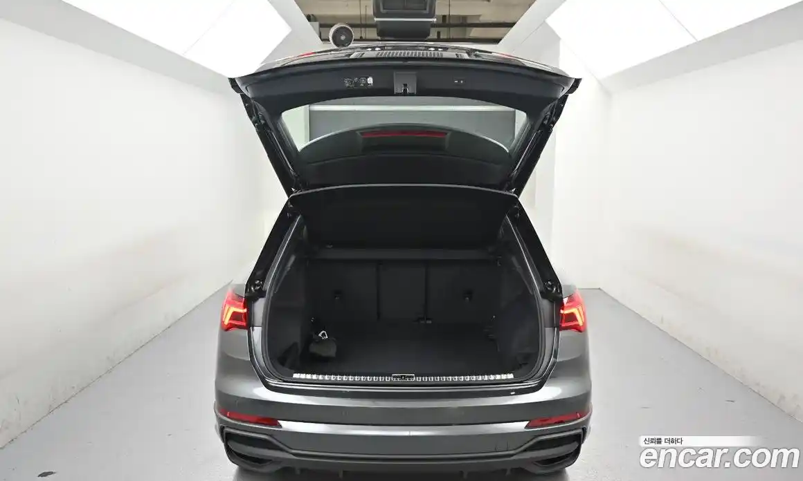 Audi Q3 2025 2.0 автомат (гидро), фото 20