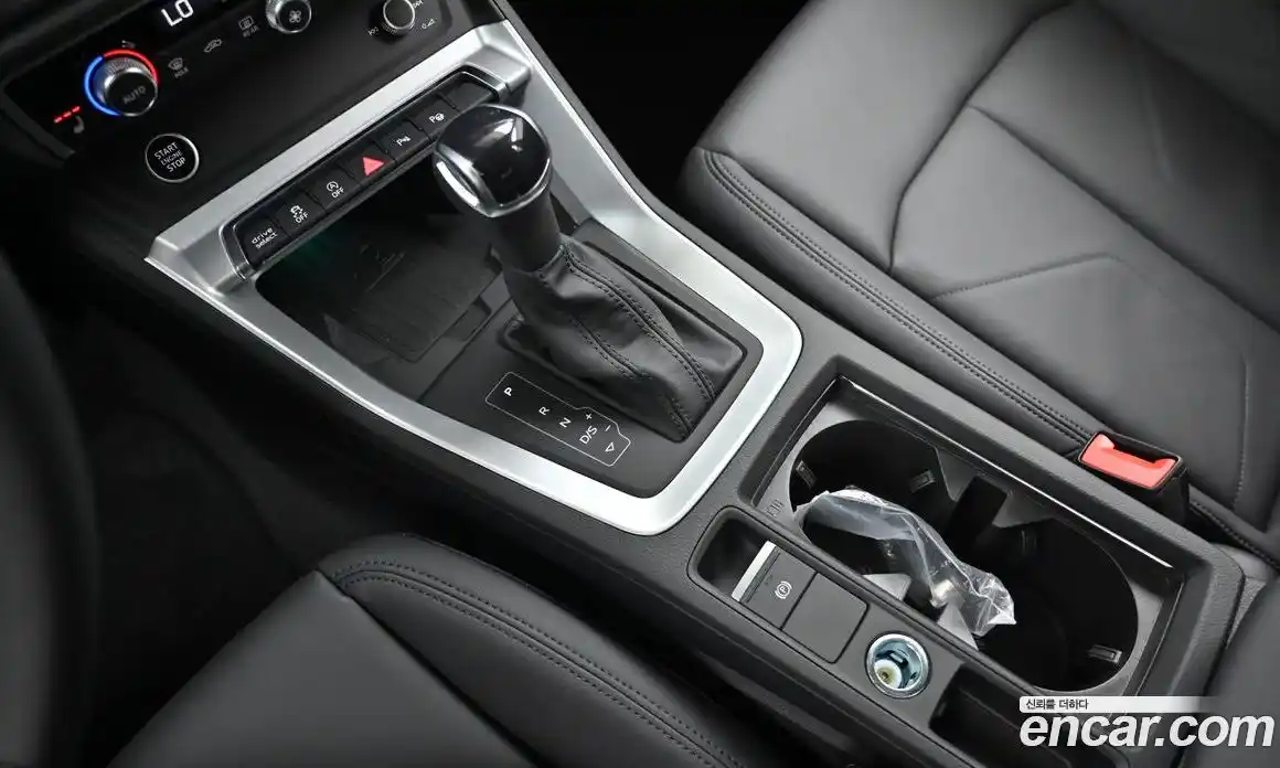 Audi Q3 2025 2.0 автомат (гидро), фото 9