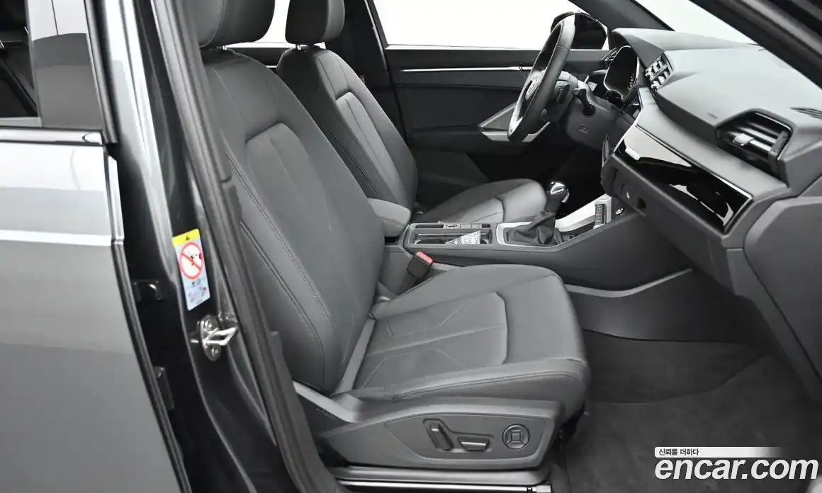 Audi Q3 2025 2.0 автомат (гидро), фото 10