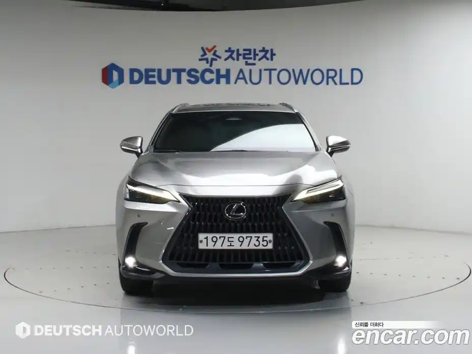 Lexus NX 2022 2.5 автомат (гидро), фото 3 Lexus NX 2022 2.5 автомат (гидро), фото 3