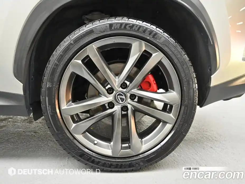 Lexus NX 2022 2.5 автомат (гидро), фото 5 Lexus NX 2022 2.5 автомат (гидро), фото 5