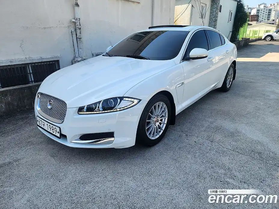 Jaguar XF 2014 2.0 автомат (гидро), фото 1 Jaguar XF 2014 2.0 автомат (гидро), фото 1