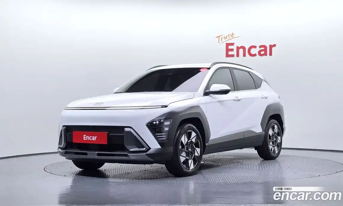 Hyundai Kona 2025 1.6 автомат (гидро), фото 1