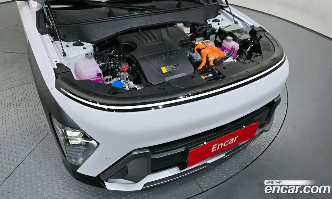Hyundai Kona 2025 1.6 автомат (гидро), фото 6