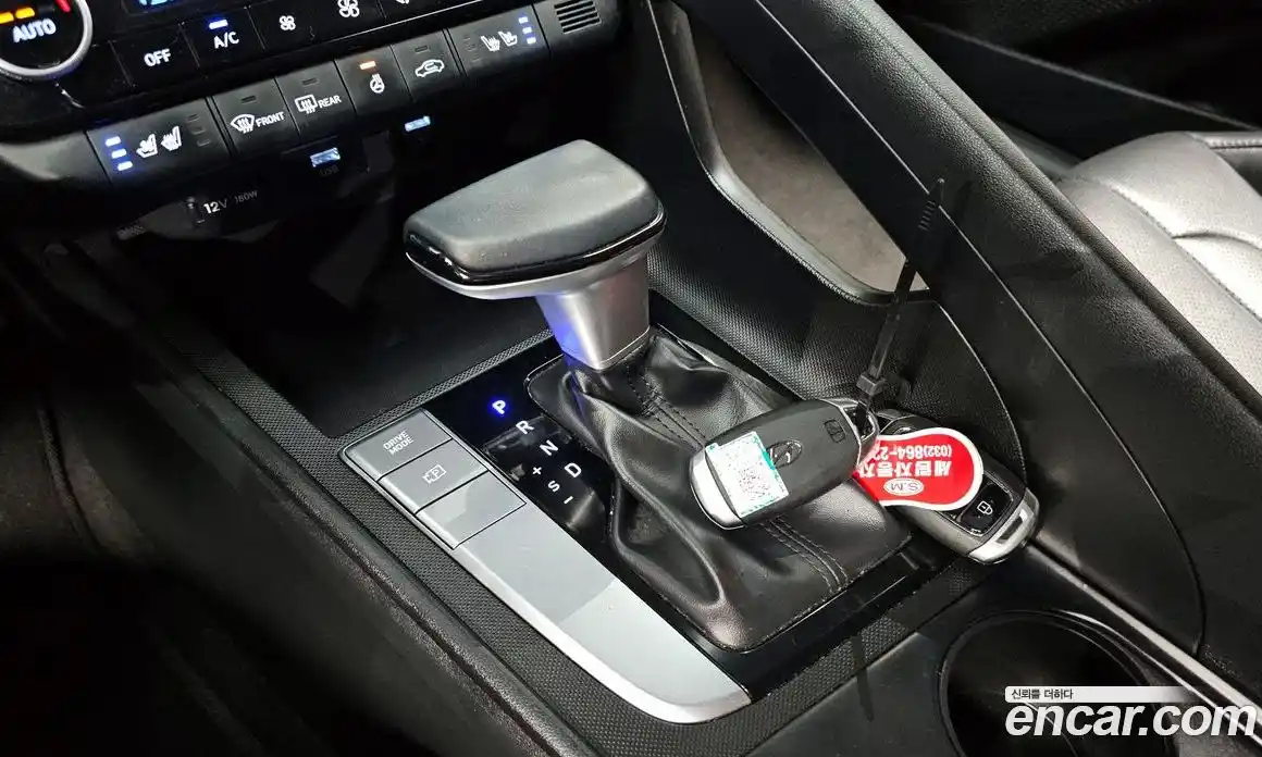 Hyundai Avante 2023 1.6 автомат (гидро), фото 9