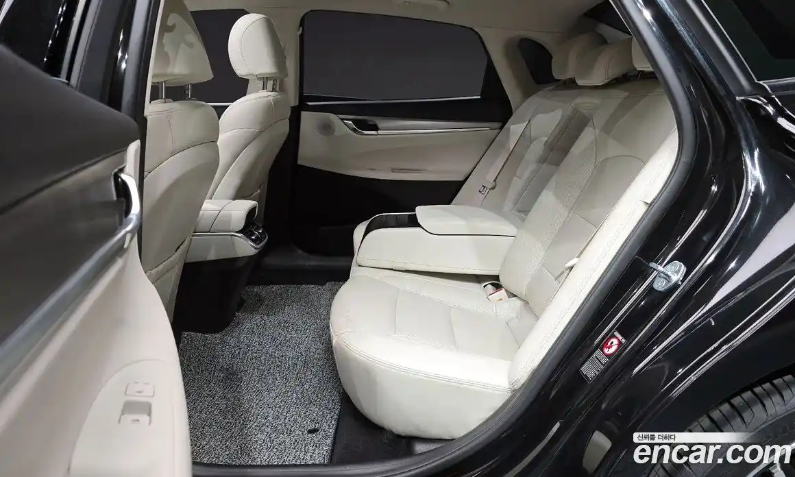Hyundai Grandeur 2022 2.5 автомат (гидро), фото 18