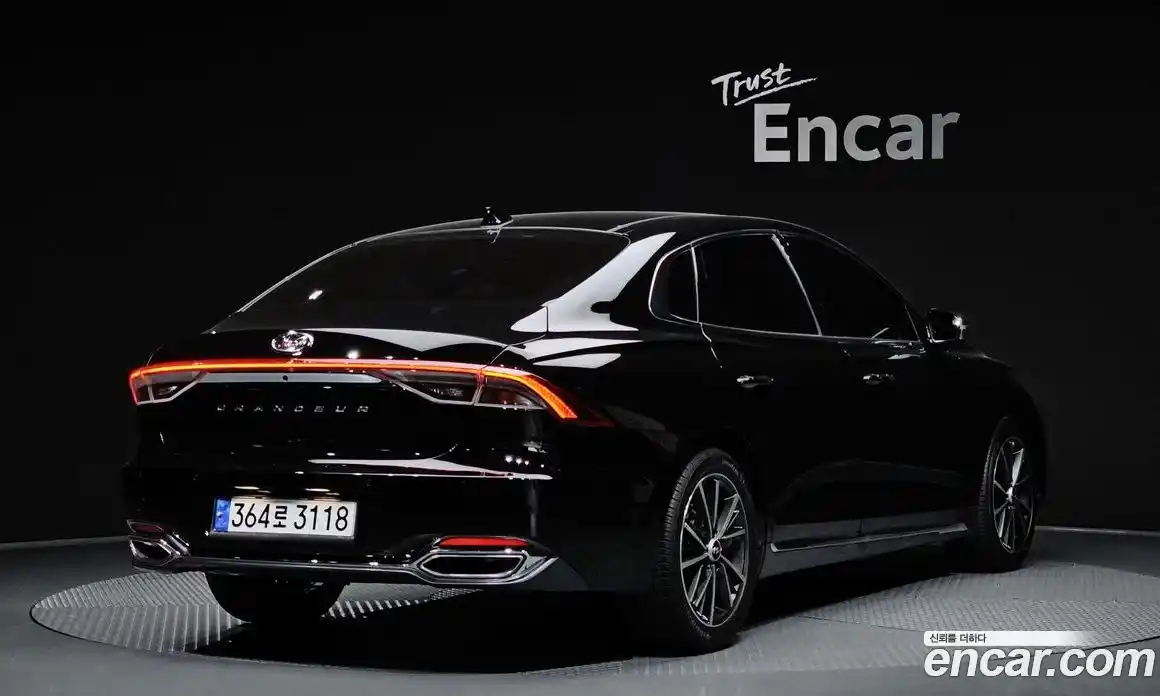 Hyundai Grandeur 2022 2.5 автомат (гидро), фото 2