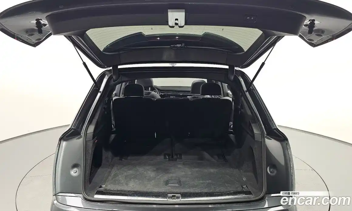Audi Q7 2022 3.0 автомат (гидро), фото 33