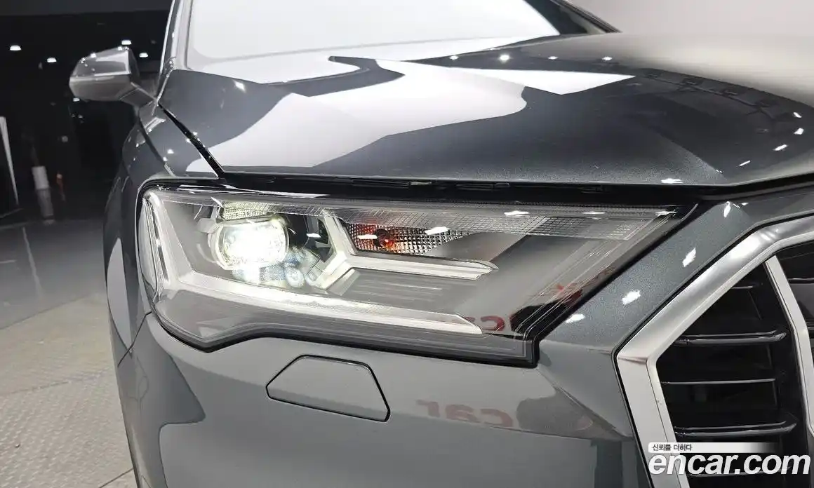 Audi Q7 2022 3.0 автомат (гидро), фото 7