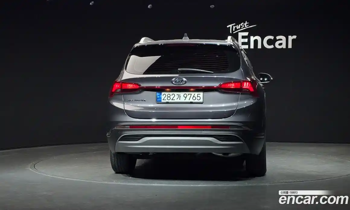 Hyundai Santa Fe 2022 2.2 автомат (гидро), фото 4