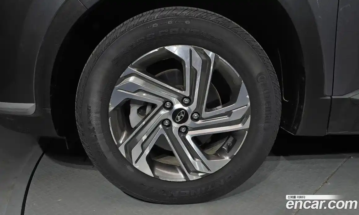 Hyundai Santa Fe 2022 2.2 автомат (гидро), фото 5