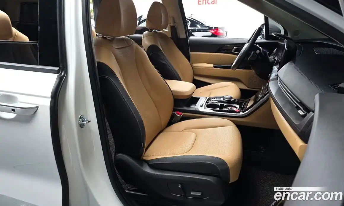 Kia Carnival 2023 3.5 автомат (гидро), фото 11