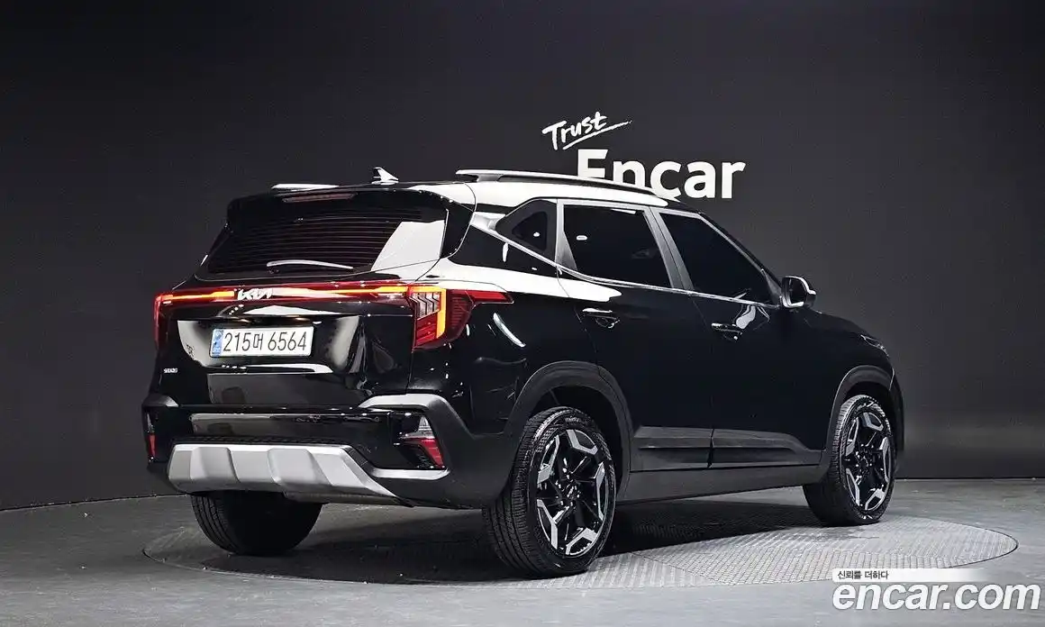 Kia Seltos 2023 1.6 автомат (гидро), фото 2