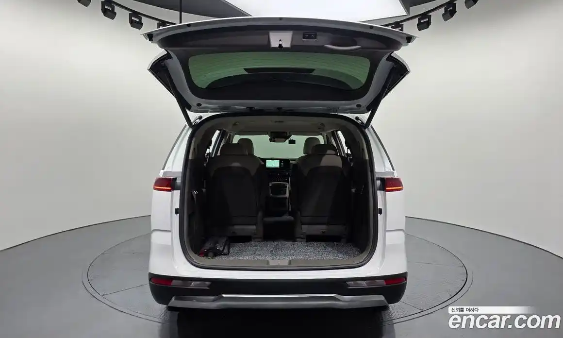 Kia Carnival 2022 3.5 автомат (гидро), фото 30