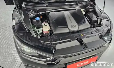 Kia EV6 2024 0.1 автомат (гидро), миниатюра 6