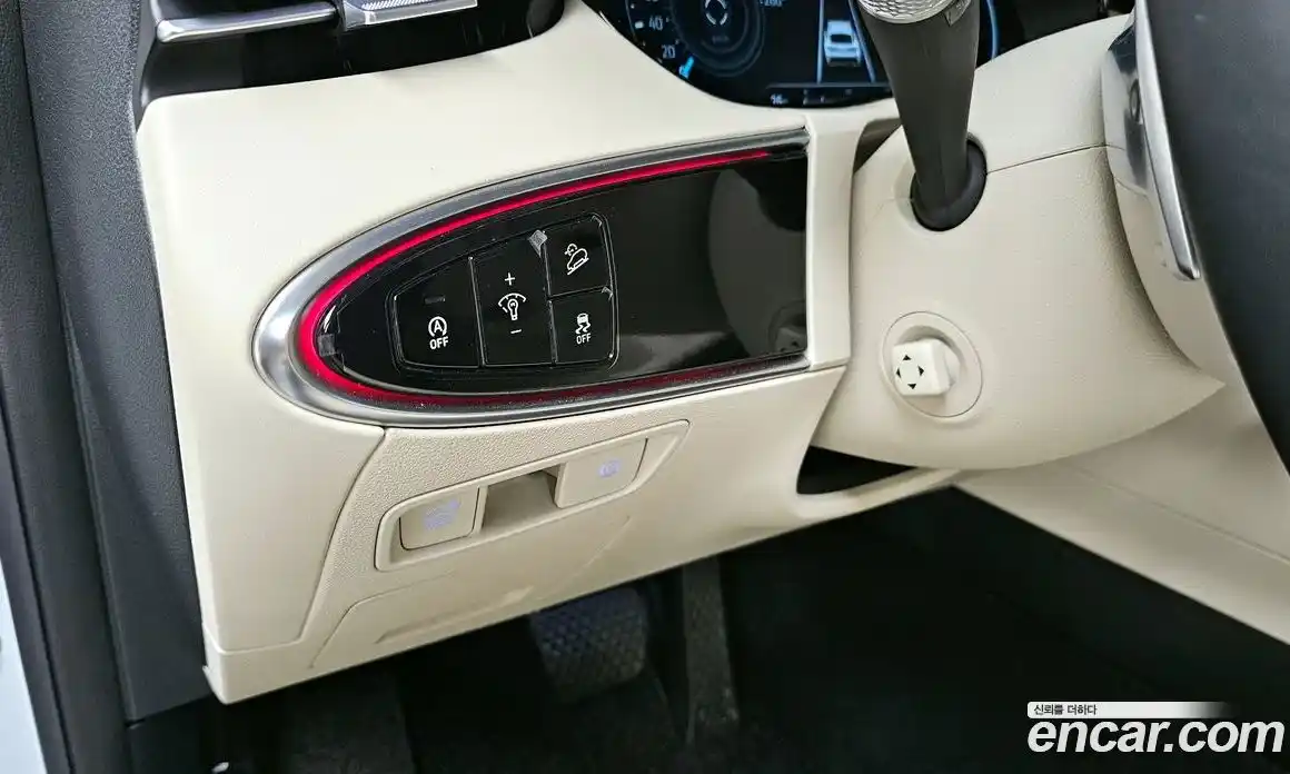 Genesis GV70 2024 2.5 автомат (гидро), фото 25