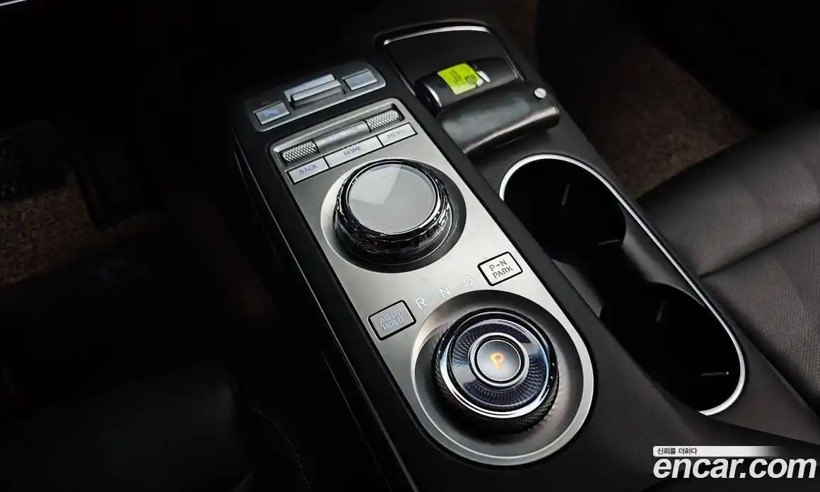 Genesis GV70 2023 2.5 автомат (гидро), фото 12