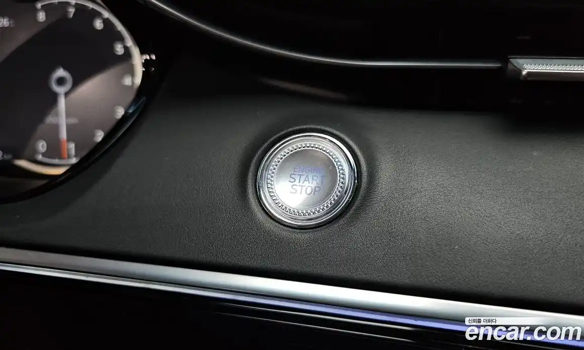 Genesis GV70 2023 2.5 автомат (гидро), фото 27