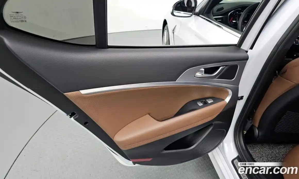 Genesis G70 2019 2.0 автомат (гидро), фото 15